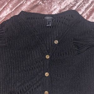 Long sleeve black buttoned long sleeve, semi cropped, like new
